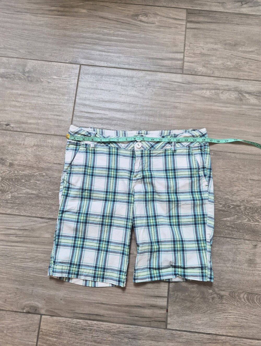 Aeropostale White Plaid Shorts with Green and Blue Checks
